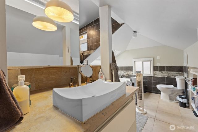 1053 S Southern Street, Seattle, WA 98108