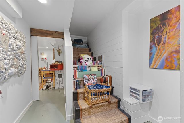 1053 S Southern Street, Seattle, WA 98108