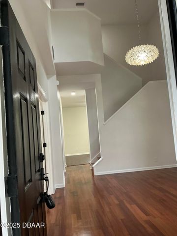 203 Endicott Way, Deland, FL 32724