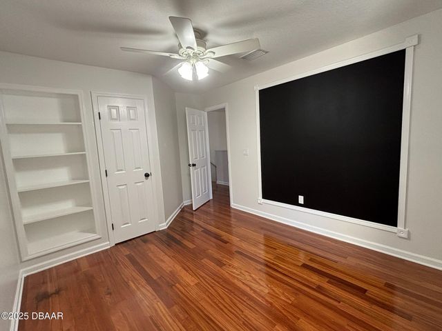 203 Endicott Way, Deland, FL 32724