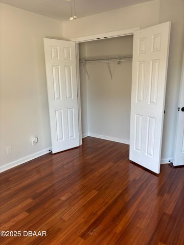 203 Endicott Way, Deland, FL 32724