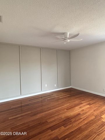 203 Endicott Way, Deland, FL 32724