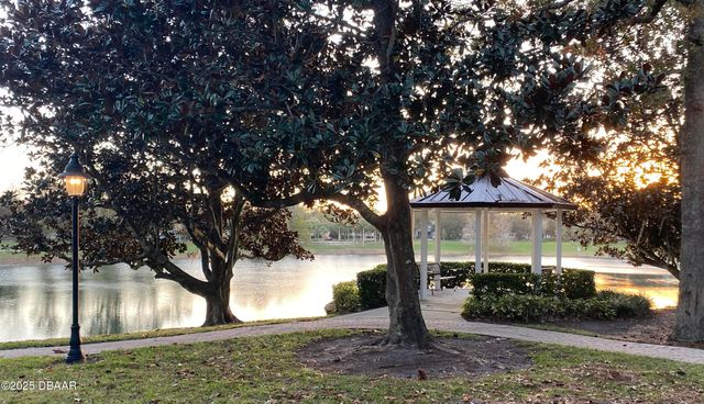 203 Endicott Way, Deland, FL 32724