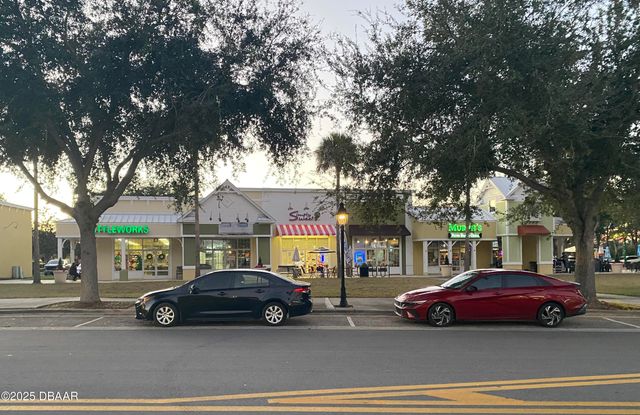 203 Endicott Way, Deland, FL 32724