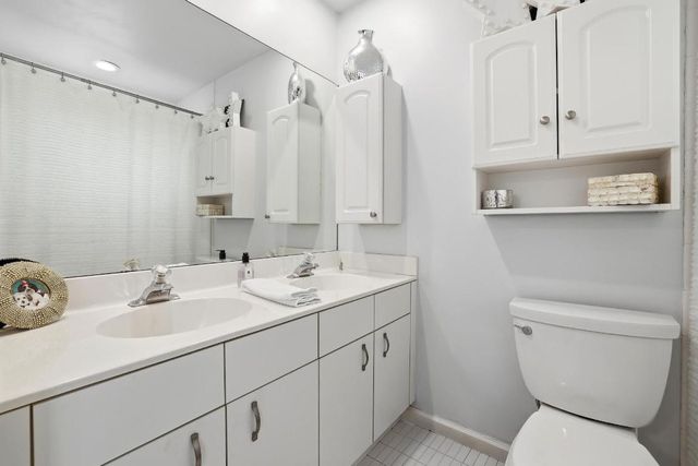 2049 SE 6th Street F, Deerfield Beach, FL 33441