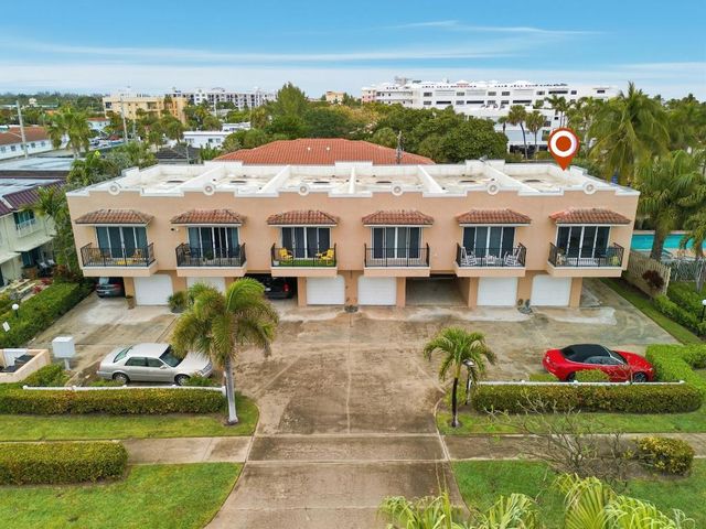 2049 SE 6th Street F, Deerfield Beach, FL 33441