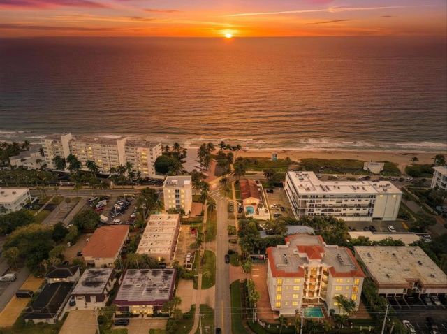 2049 SE 6th Street F, Deerfield Beach, FL 33441