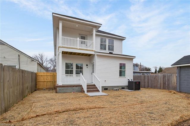 824 31st ST, Newport News, VA 23607