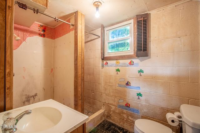 116 Eastside Drive, Bristol, TN 37620