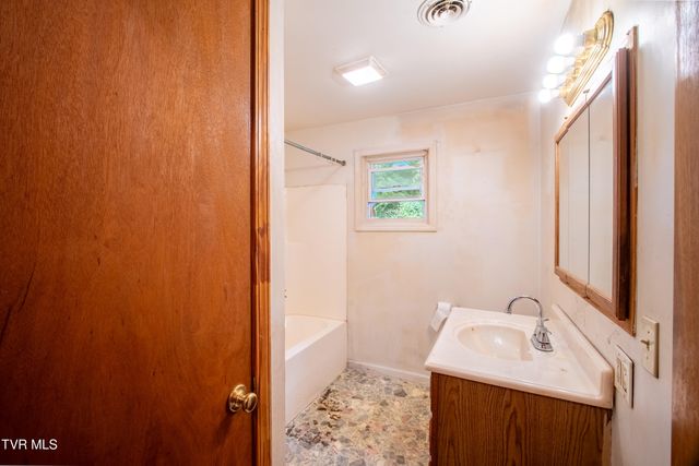 116 Eastside Drive, Bristol, TN 37620