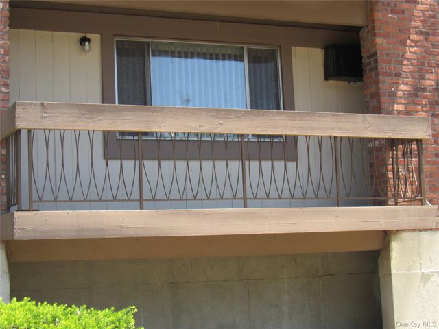 7 N James Street Unit I, Peekskill, NY 10566