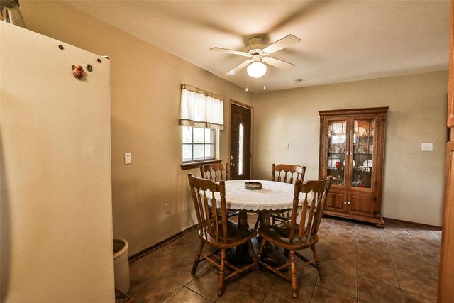 5716 NW 65th Street, Warr Acres, OK 73132