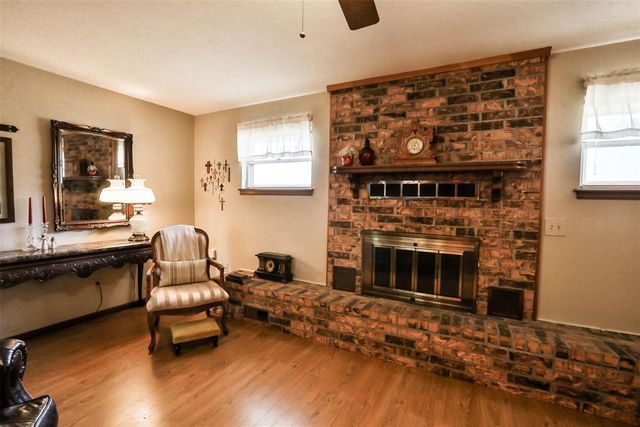 5716 NW 65th Street, Warr Acres, OK 73132