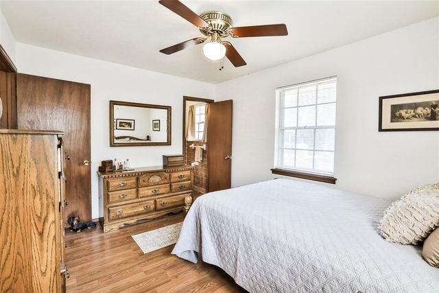 5716 NW 65th Street, Warr Acres, OK 73132