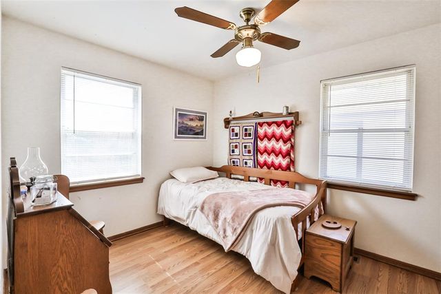 5716 NW 65th Street, Warr Acres, OK 73132