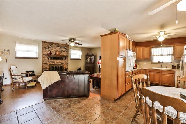 5716 NW 65th Street, Warr Acres, OK 73132