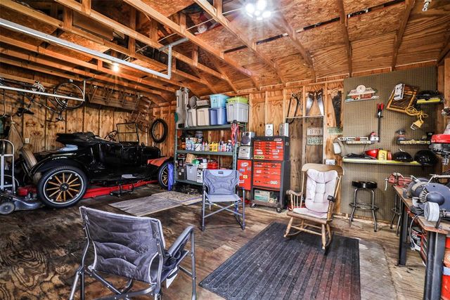 5716 NW 65th Street, Warr Acres, OK 73132