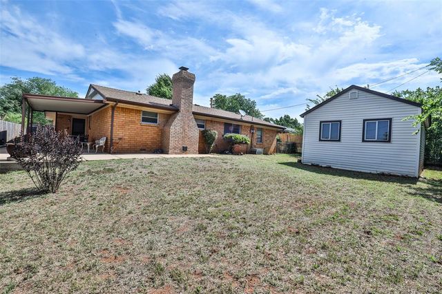 5716 NW 65th Street, Warr Acres, OK 73132
