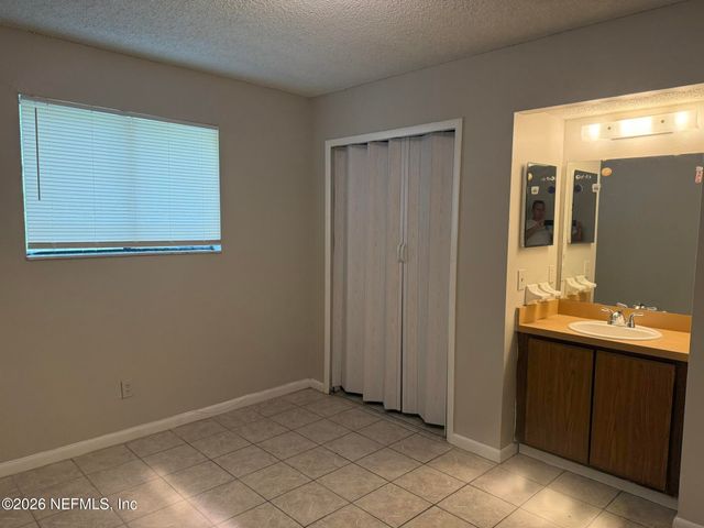 5120 WESTCHASE Court 1, Jacksonville, FL 32210