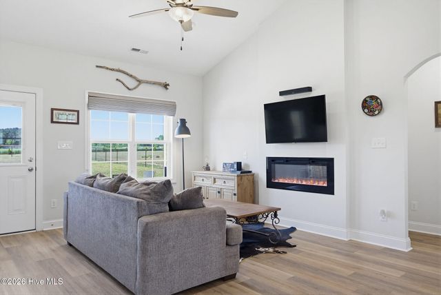 139 Annette Lane, Beulaville, NC 28518