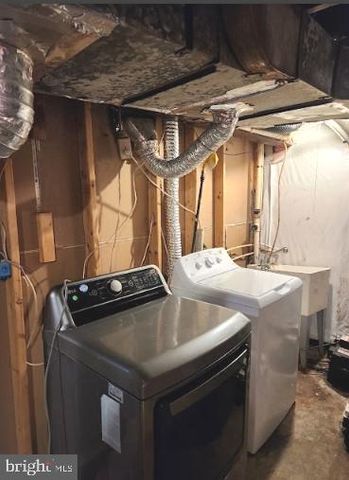 329 BURNS ST SE, Washington, DC 20019