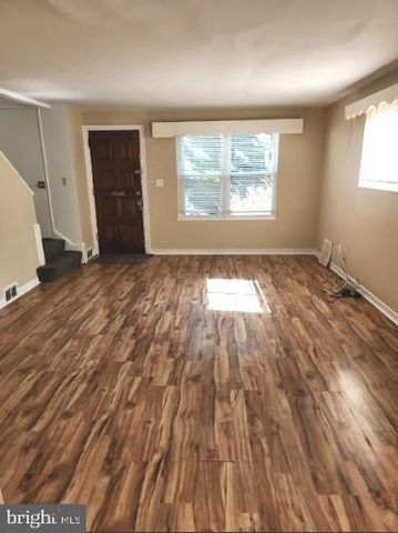 329 BURNS ST SE, Washington, DC 20019