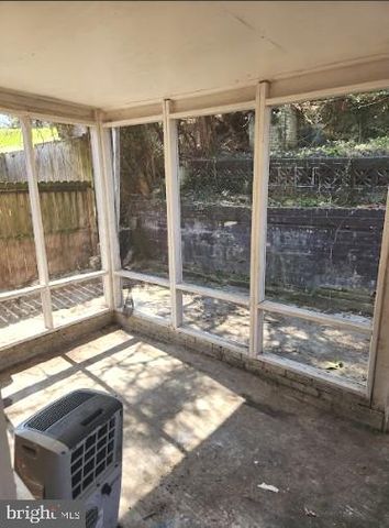 329 BURNS ST SE, Washington, DC 20019