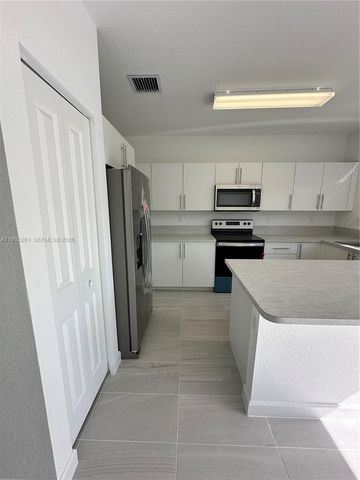 1245 NW 3rd Ln, Florida City, FL 33034