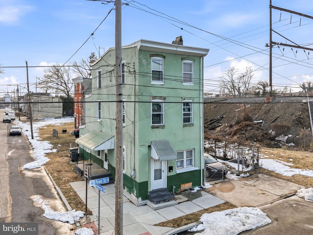 530 PENN ST, Chester, PA 19013