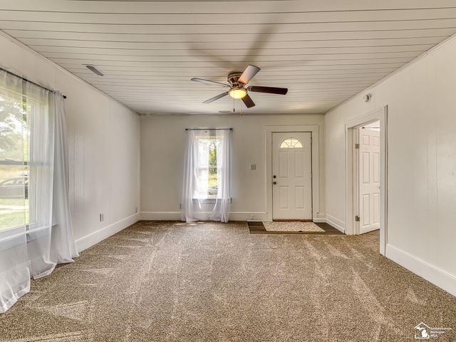 518 Eastchester Street, Monroe, MI 48161