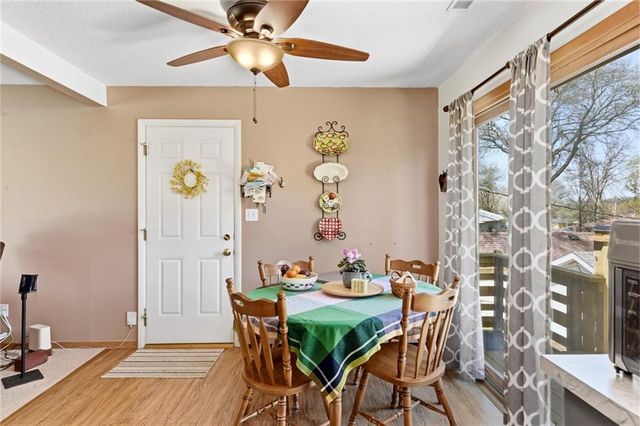 4305 Shrine Park Road, Leavenworth, KS 66048