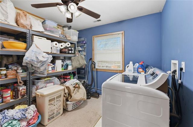 4305 Shrine Park Road, Leavenworth, KS 66048