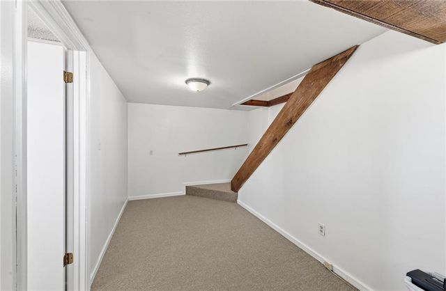 4305 Shrine Park Road, Leavenworth, KS 66048