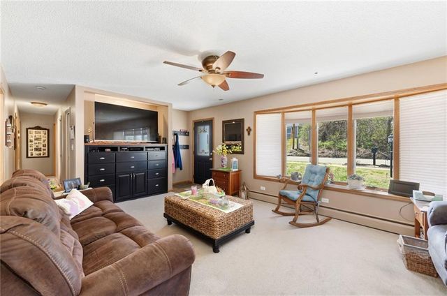 4305 Shrine Park Road, Leavenworth, KS 66048