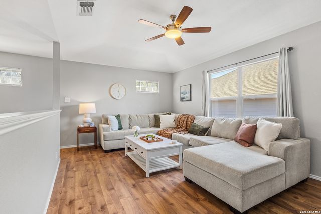3515 WHISPER GLN, Schertz, TX 78108