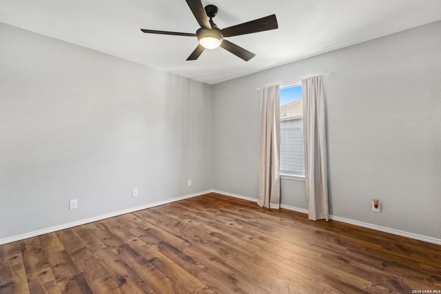 3515 WHISPER GLN, Schertz, TX 78108