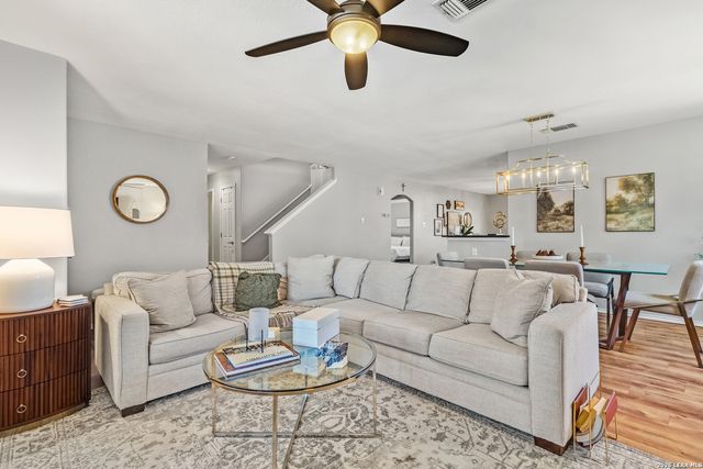 3515 WHISPER GLN, Schertz, TX 78108