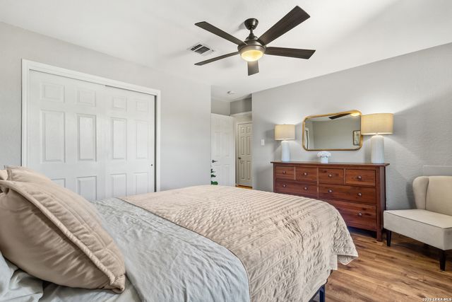 3515 WHISPER GLN, Schertz, TX 78108