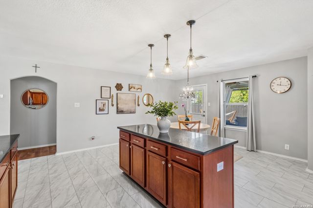 3515 WHISPER GLN, Schertz, TX 78108