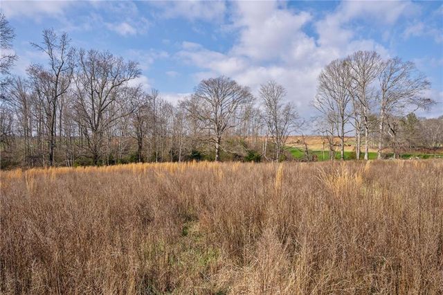 2528 Malcom Estates Drive, Bogart, GA 30622