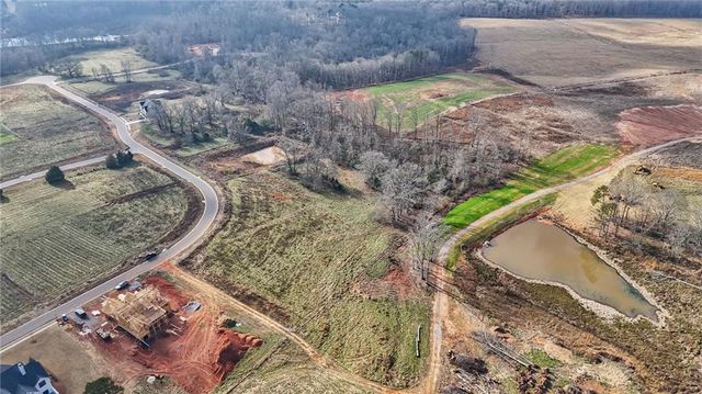 2528 Malcom Estates Drive, Bogart, GA 30622