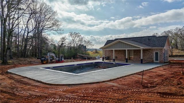 2528 Malcom Estates Drive, Bogart, GA 30622