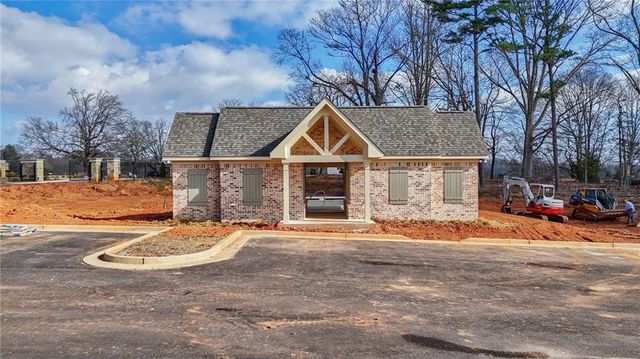 2528 Malcom Estates Drive, Bogart, GA 30622