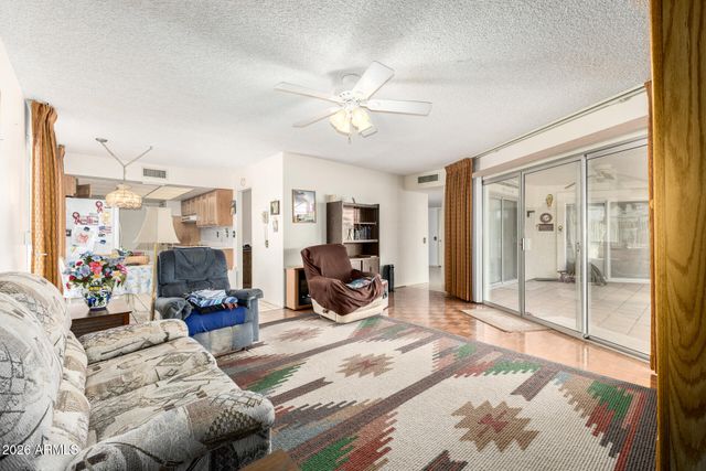 17402 N HORSESHOE Lane, Sun City, AZ 85373