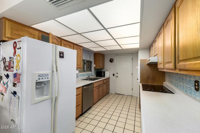 17402 N HORSESHOE Lane, Sun City, AZ 85373