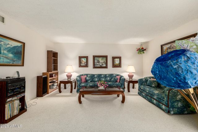 17402 N HORSESHOE Lane, Sun City, AZ 85373