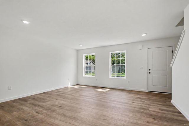 51633 Prescott Avenue, South Bend, IN 46637
