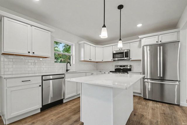 51633 Prescott Avenue, South Bend, IN 46637