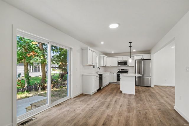 51633 Prescott Avenue, South Bend, IN 46637