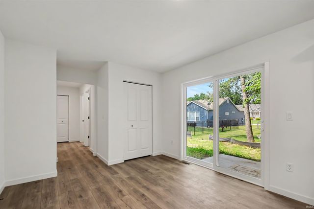 51633 Prescott Avenue, South Bend, IN 46637